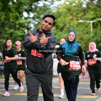 Runner Photo 4162499