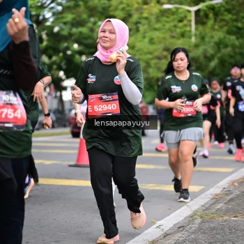 Runner Photo 4162506