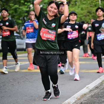 Runner Photo 4162517