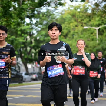 Runner Photo 4162523