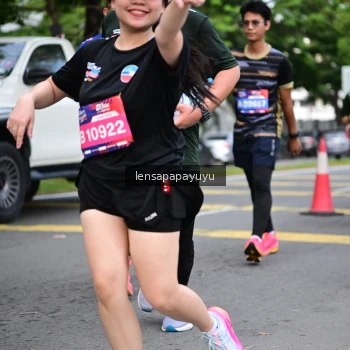Runner Photo 4162524