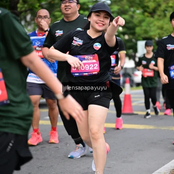 Runner Photo 4162525