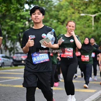 Runner Photo 4162526