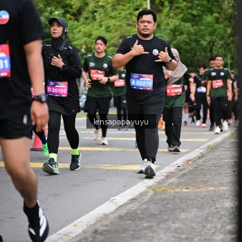 Runner Photo 4162562
