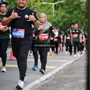 Runner Photo 4162565