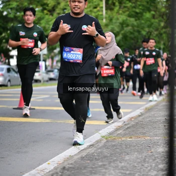Runner Photo 4162569