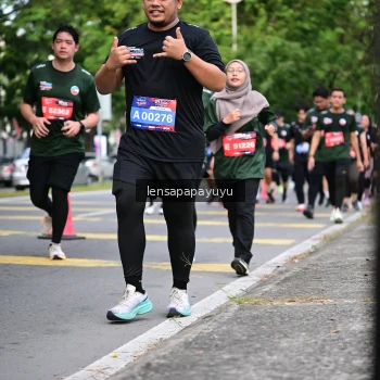 Runner Photo 4162573