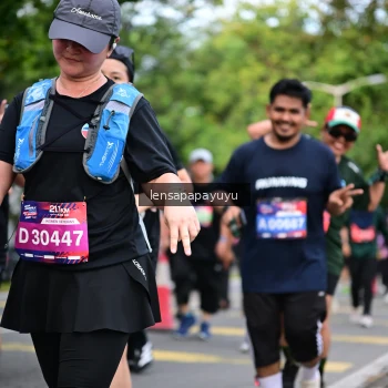 Runner Photo 4162588