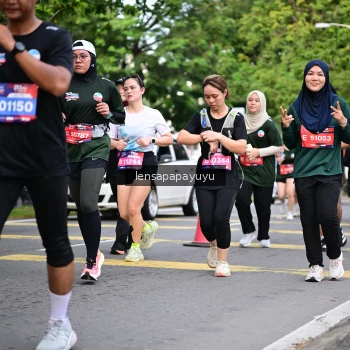 Runner Photo 4162597