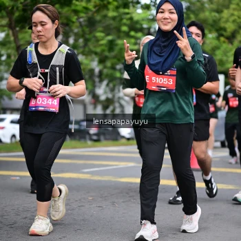 Runner Photo 4162601