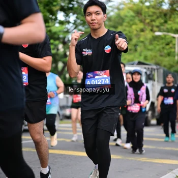Runner Photo 4162605