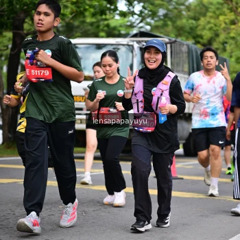 Runner Photo 4162607