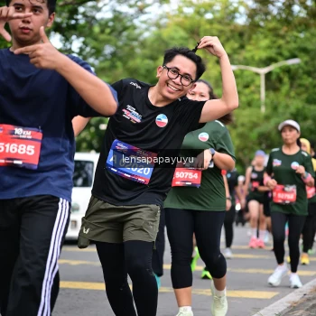 Runner Photo 4162617