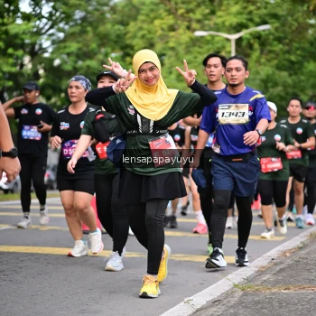 Runner Photo 4162628