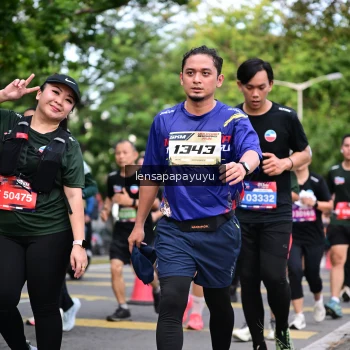Runner Photo 4162632
