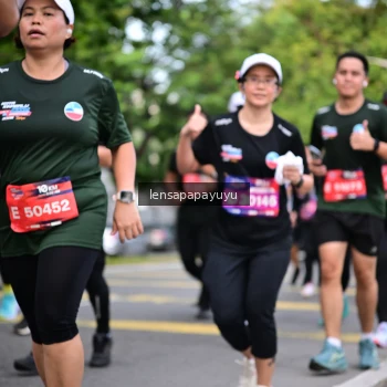Runner Photo 4162643