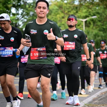 Runner Photo 4162647