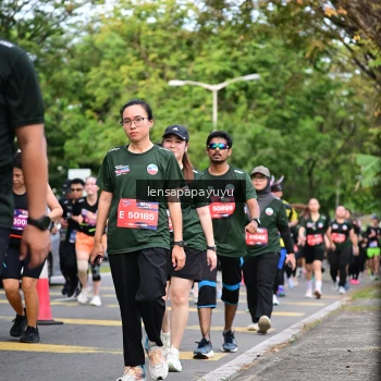 Runner Photo 4162654