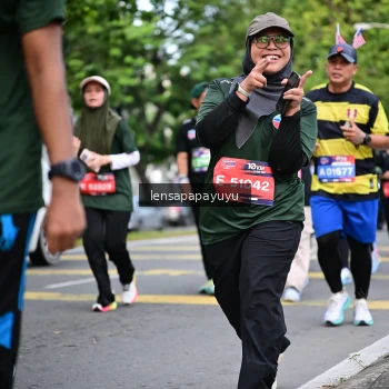 Runner Photo 4162661