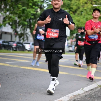 Runner Photo 4162689