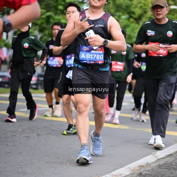 Runner Photo 4162693