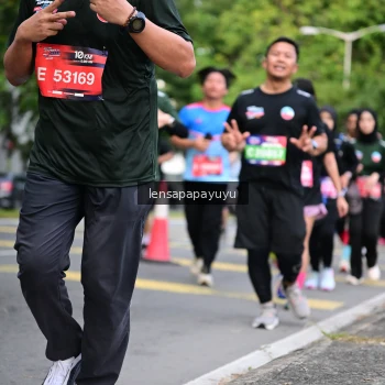 Runner Photo 4162695
