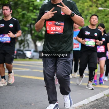 Runner Photo 4162696