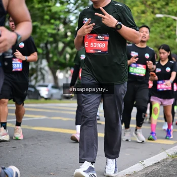 Runner Photo 4162698