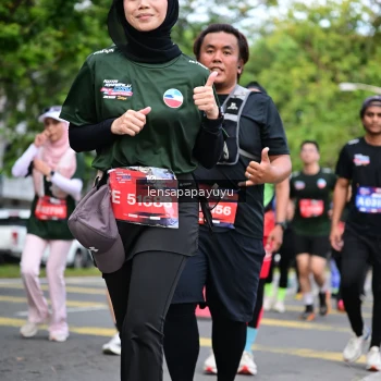 Runner Photo 4162707