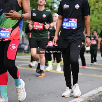 Runner Photo 4162715