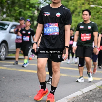 Runner Photo 4162718