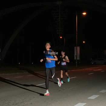 Runner Photo 4162721