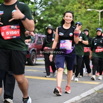 Runner Photo 4162724