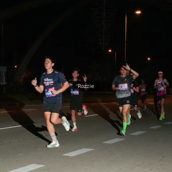 Runner Photo 4162738