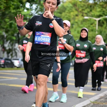 Runner Photo 4162749