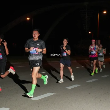 Runner Photo 4162750