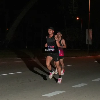 Runner Photo 4162759