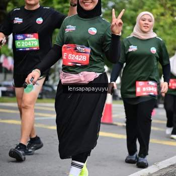 Runner Photo 4162763