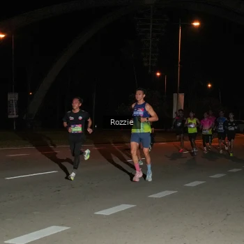 Runner Photo 4162764