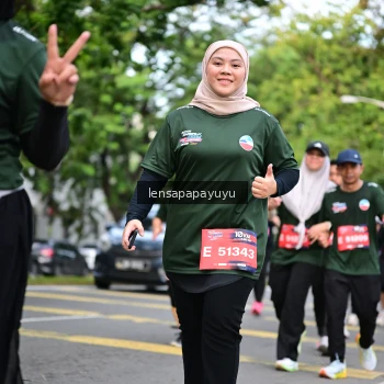 Runner Photo 4162775
