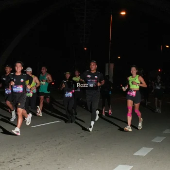 Runner Photo 4162785