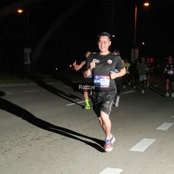 Runner Photo 4162813