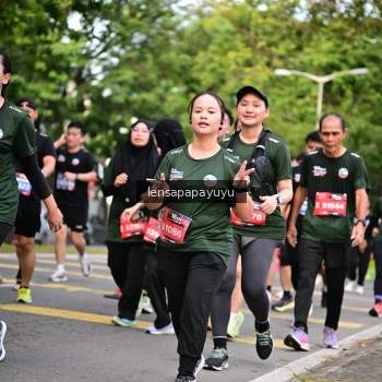 Runner Photo 4162814