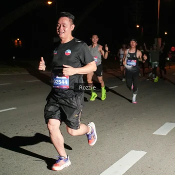 Runner Photo 4162824