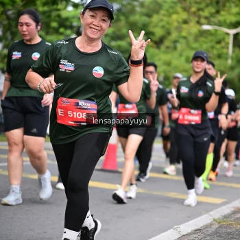 Runner Photo 4162837