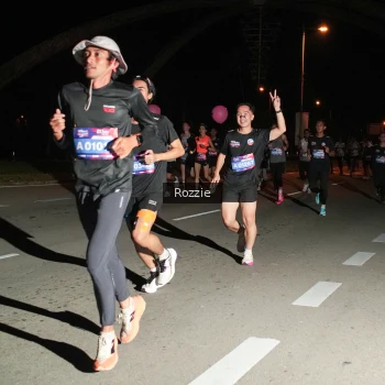 Runner Photo 4162846
