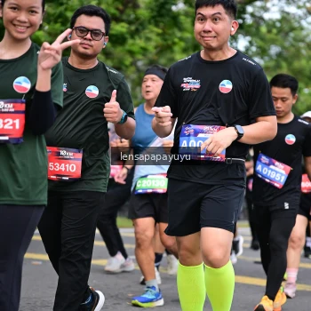 Runner Photo 4162855