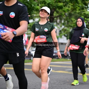 Runner Photo 4162863