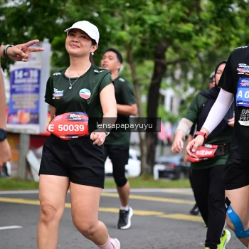 Runner Photo 4162870