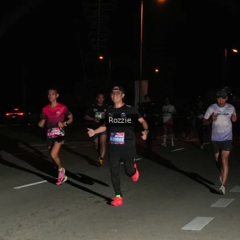 Runner Photo 4162871